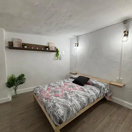 El 2 Apartment