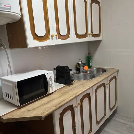 El 2 Apartment *